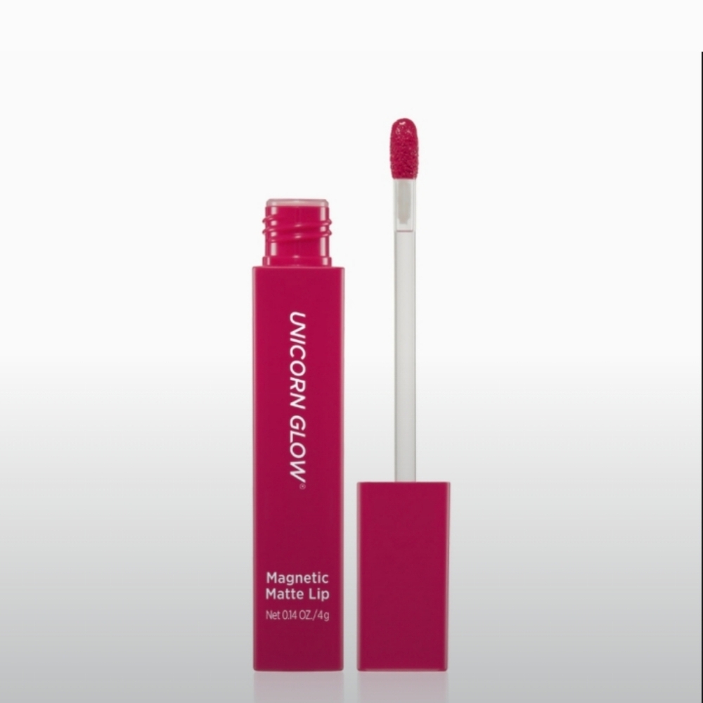 Unicorn Glow-Magnetic Matte Lipstick-(01 Hook) 0.14oz